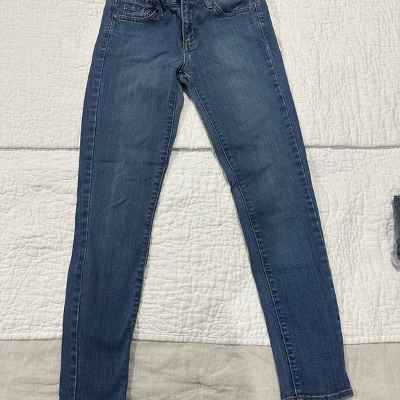 Just black jean - Picture 2 of 3